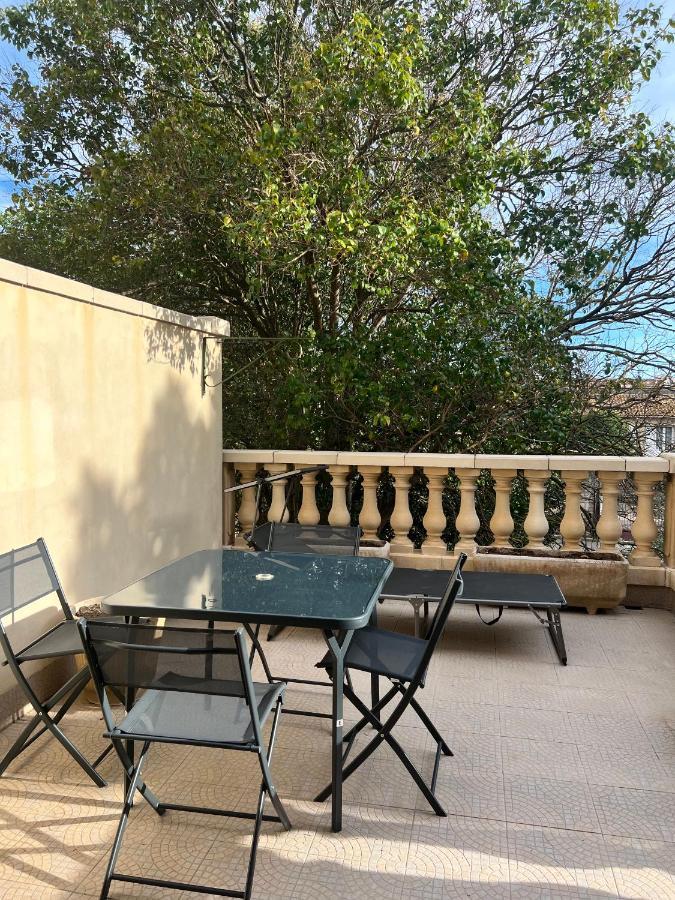 Cote Jardin Est Un Spacieux Et Lumineux T3, Entierement Renove, A 2 Pas De L'Herault Et A 10Min Du Bord De Mer Proche Du Centre Historique Et Du Fabuleux Chateau Laurens, Vous Apprecierez Le Calme De Sa Belle Terrasse Et La Vue Superbe Sur Le Jardin 阿格德 外观 照片